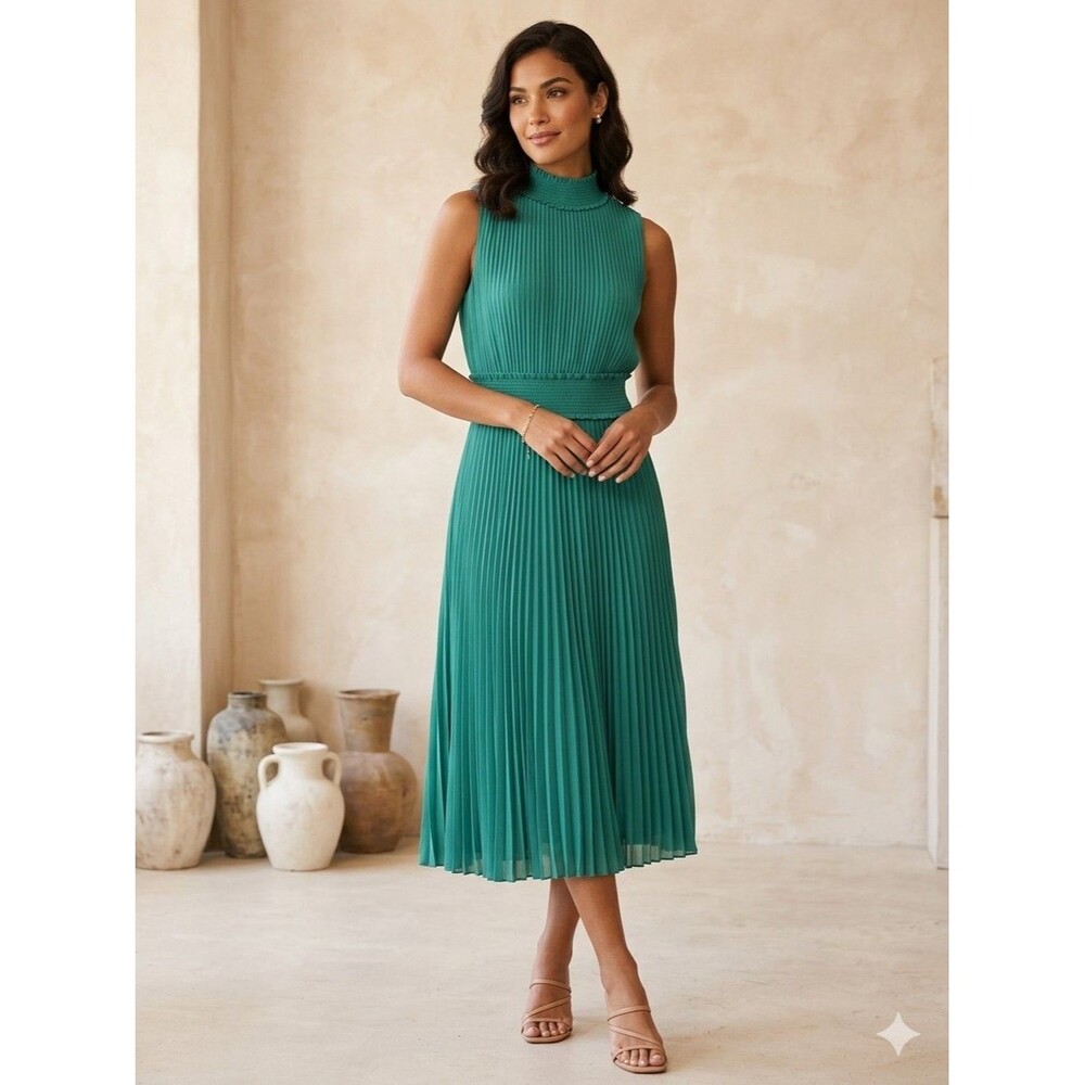 Nanette Lepore Pleated Emerald Green Dress Smocked Waist & Neck Size 8